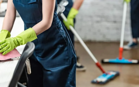 Navigating the Clean: 7 Pitfalls to Avoid When Hiring Cleaning Services