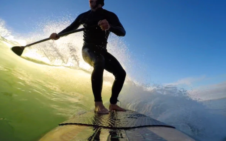 Mastering 'Off the Lip' Moves in Stand Up Paddle Surfing